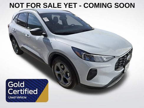 Used 2025 Ford Escape ST-Line image 1