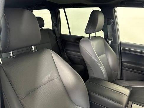 Used 2022 Lexus GX 460 Premium w/ Premium Plus Package AWD/4WD image 34