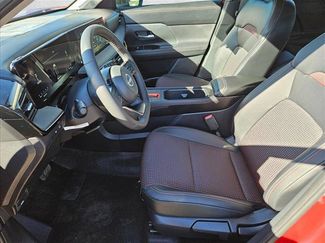 New 2026 Nissan Kicks SR FWD video 4