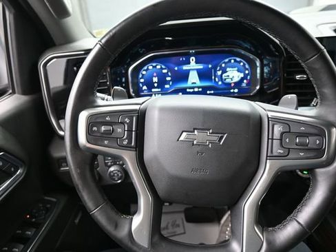 Used 2023 Chevrolet Silverado 1500 LT Trail Boss w/ LT Trail Boss Premium Package AWD/4WD image 8