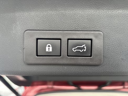 Used 2021 Subaru Ascent Premium w/ Sport Package image 7