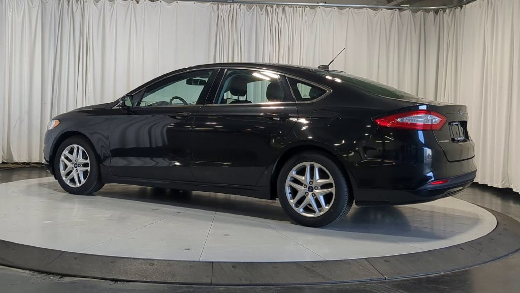 Used 2013 Ford Fusion SE FWD image 8