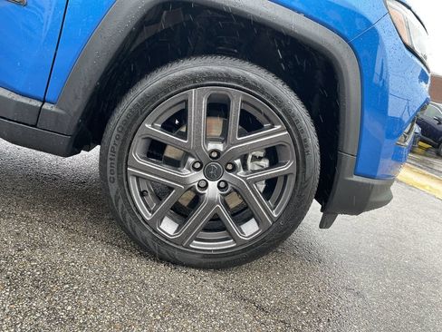 Used 2026 Jeep Compass Limited AWD/4WD image 11