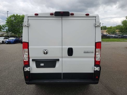 Used 2025 RAM ProMaster 2500 w/ Convenience Group FWD image 5
