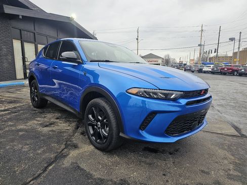 Used 2024 Dodge Hornet GT w/ GT Blacktop Package image 3