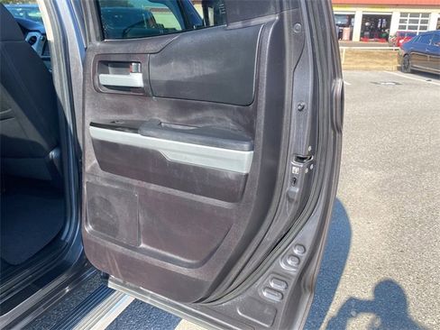 Used 2019 Toyota Tundra SR5 w/ SR5 Convenience Package image 12