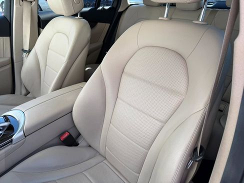 Used 2016 Mercedes-Benz GLC 300 4MATIC image 25