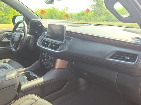 Used 2023 Chevrolet Tahoe High Country AWD/4WD image 31