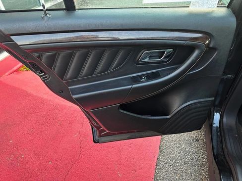 Used 2014 Ford Taurus Limited w/ Equipment Group 301A image 16