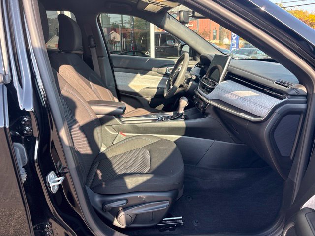 Used 2023 Jeep Compass Sport AWD/4WD image 35