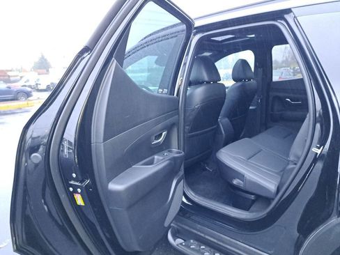 Used 2024 Hyundai Santa Cruz Night image 13