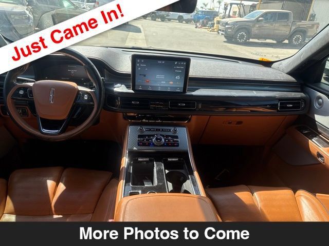 Used 2022 Lincoln Aviator Black Label AWD/4WD image 10