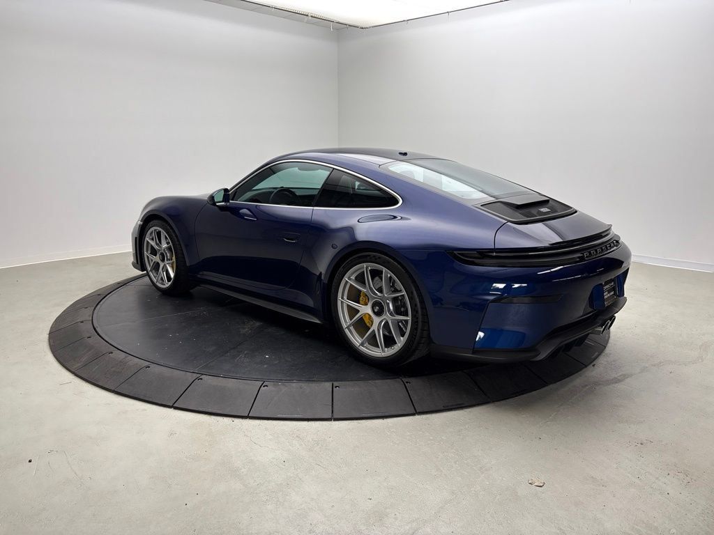 Certified 2026 Porsche 911 GT3 RWD image 3