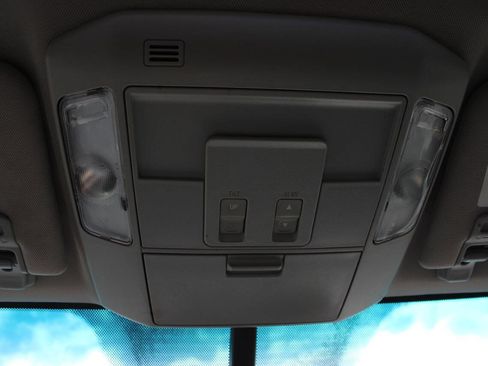 Used 2015 Toyota Tundra Limited w/ Limited Premium Package image 35