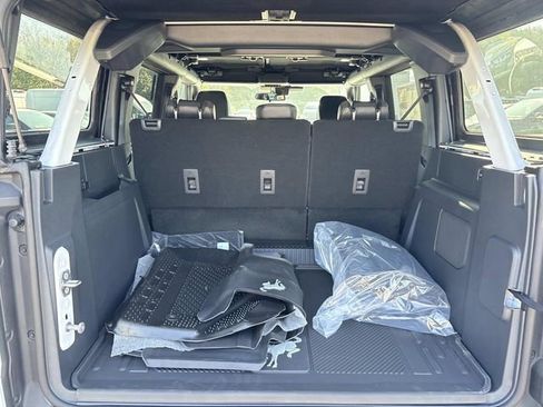 New 2026 Ford Bronco Badlands w/ Sasquatch Package AWD/4WD image 13