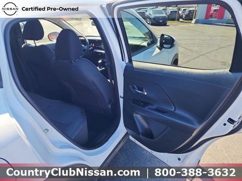 Certified 2025 Nissan Kicks SV image 26