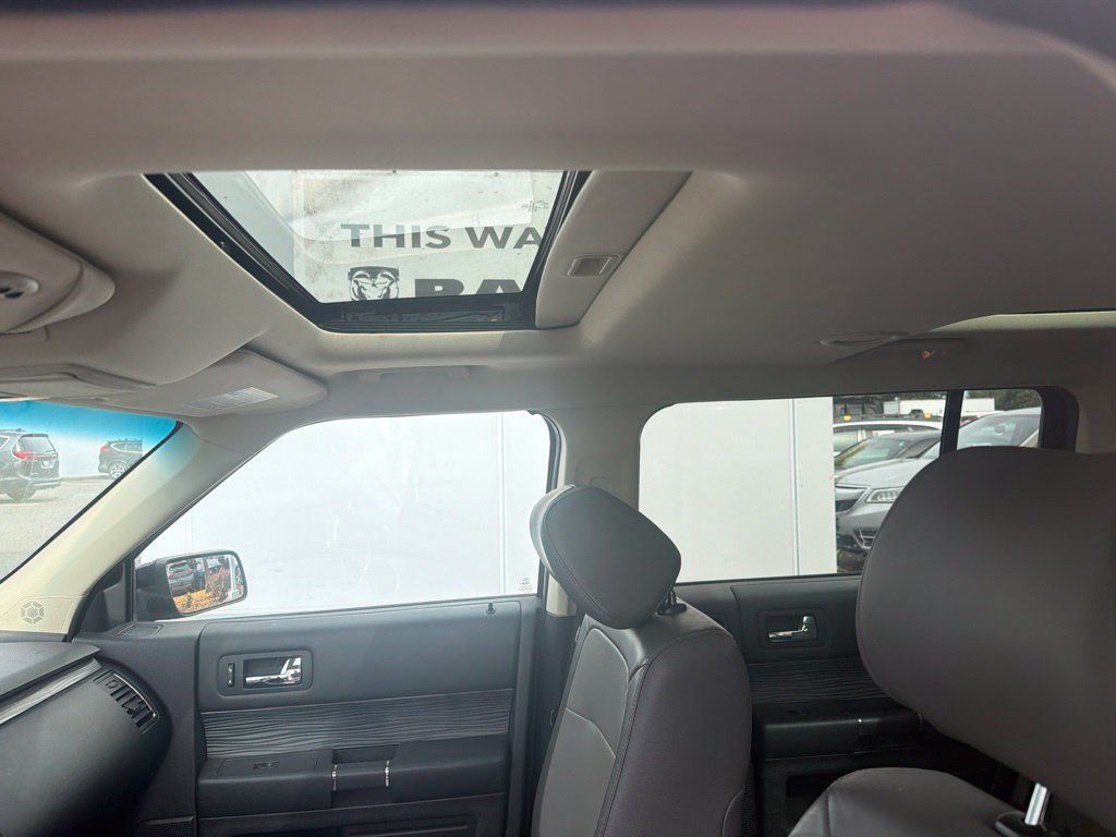 Used 2019 Ford Flex SEL w/ Equipment Group 202A AWD/4WD image 8