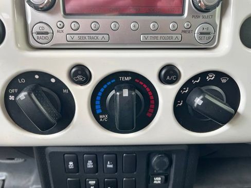 Used 2013 Toyota FJ Cruiser 4WD w/ Upgrade Pkg image 34