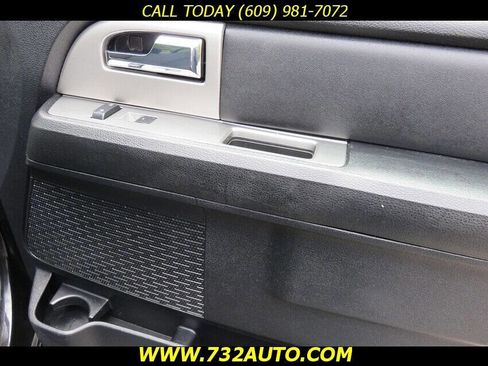 Used 2015 Ford Expedition EL XLT image 31