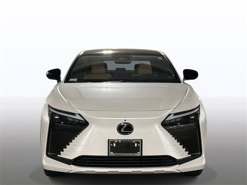Certified 2025 Lexus RZ 300e image 8