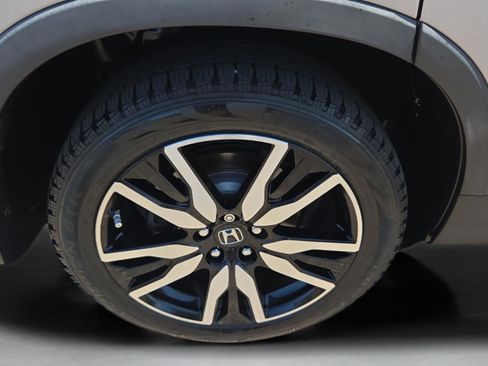 Certified 2020 Honda Pilot Touring image 36