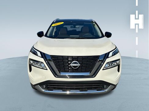 Used 2022 Nissan Rogue Platinum w/ Head-Up Display Package FWD image 2