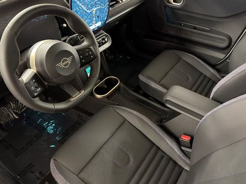 New 2026 MINI Cooper 4-Door Hardtop image 11