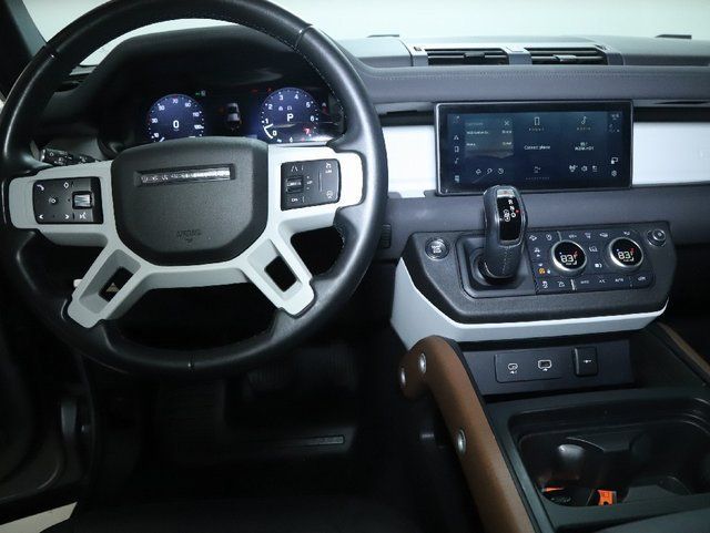 Used 2023 Land Rover Defender 110 SE AWD/4WD image 15