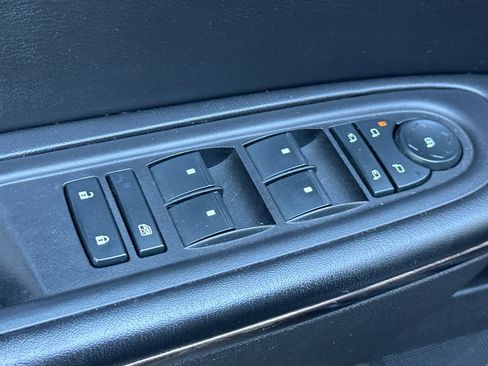 Used 2014 GMC Acadia Denali image 13