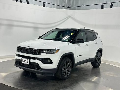 Used 2026 Jeep Compass Limited AWD/4WD image 8