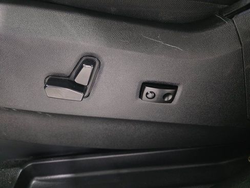 Used 2014 Dodge Grand Caravan R/T w/ Driver Convenience Group image 19