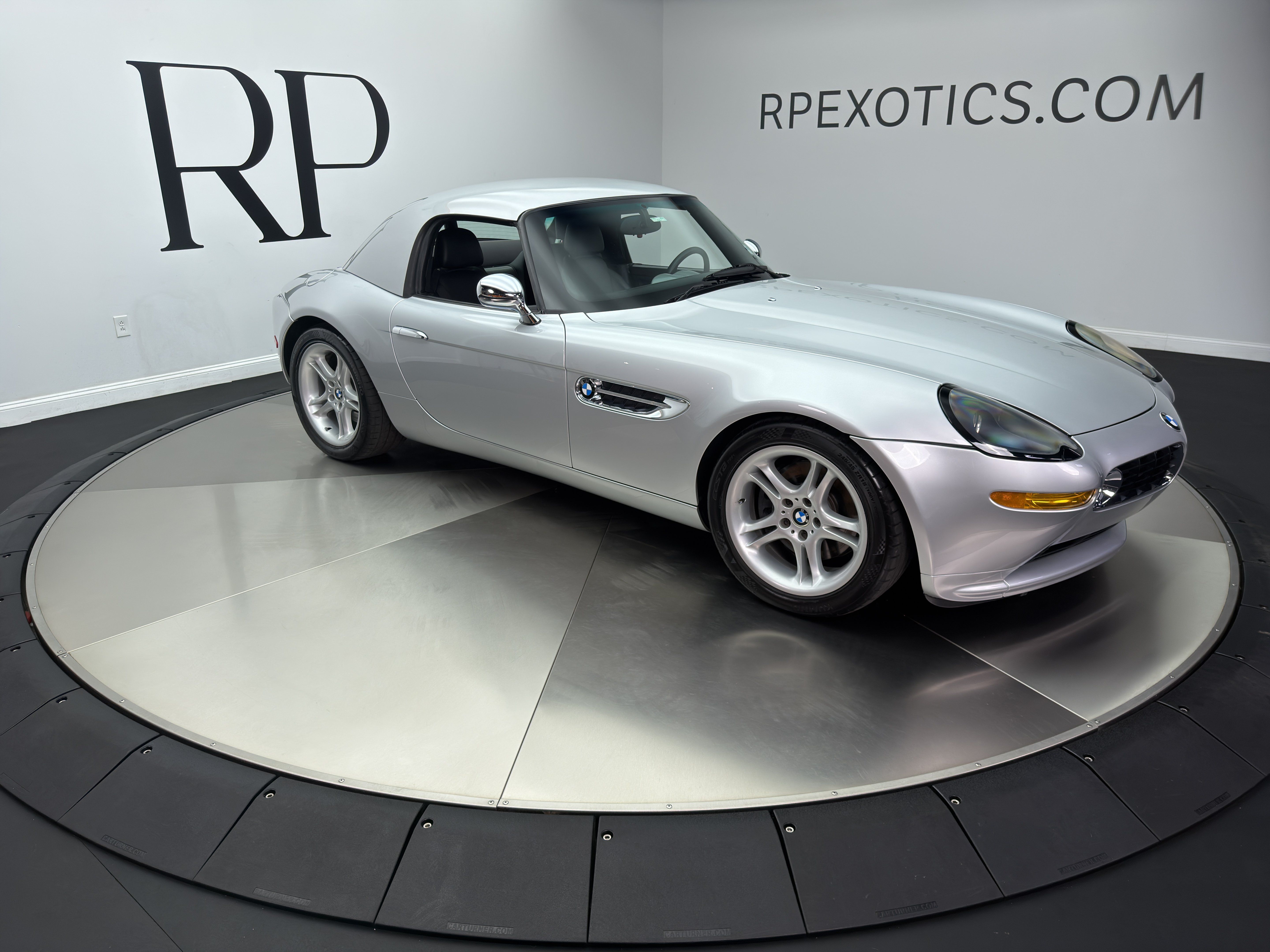Used 2000 BMW Z8 RWD image 16
