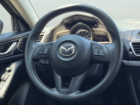 Used 2016 MAZDA MAZDA3 i Sport FWD image 18