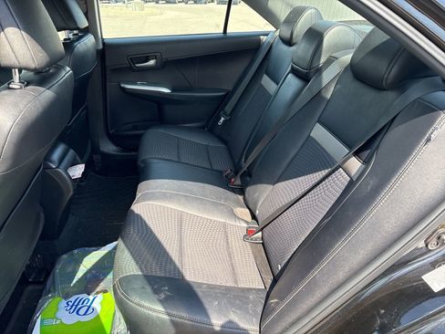Used 2012 Toyota Camry SE image 12