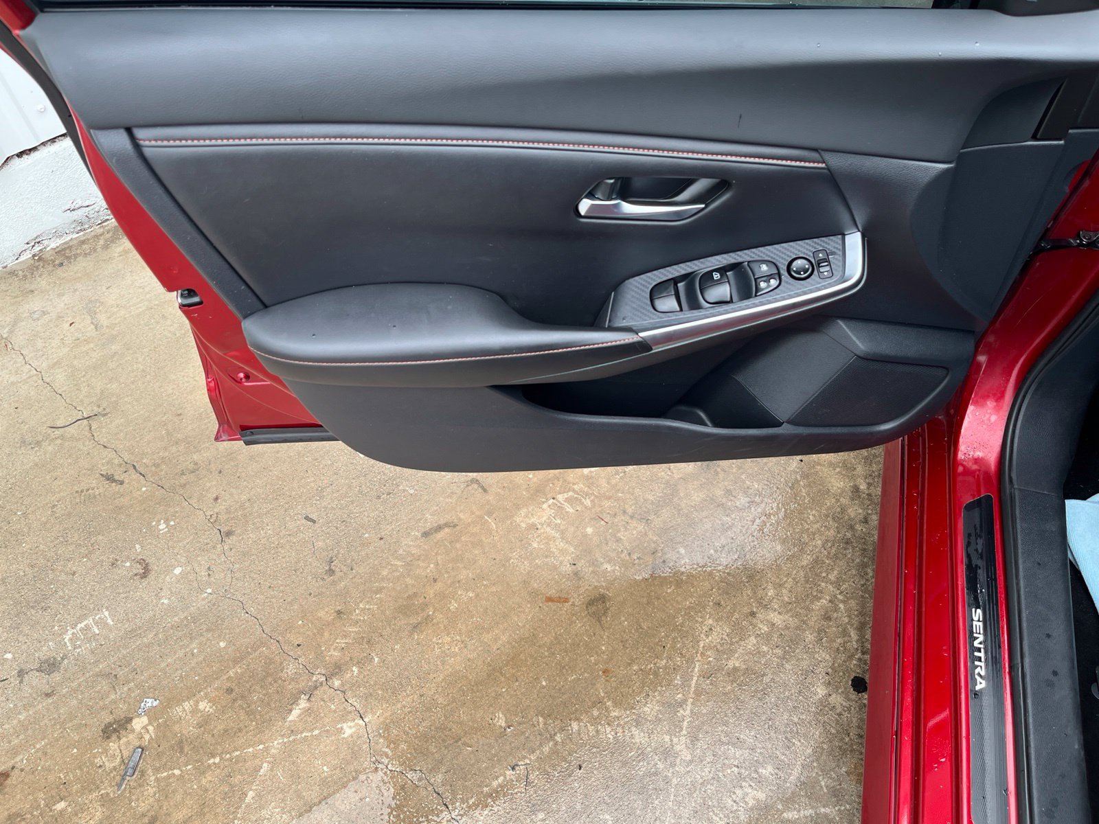 Used 2021 Nissan Sentra SR FWD image 11