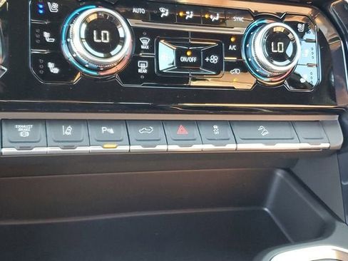 New 2026 GMC Sierra 2500 Denali Ultimate w/ Max Trailering Package AWD/4WD image 25