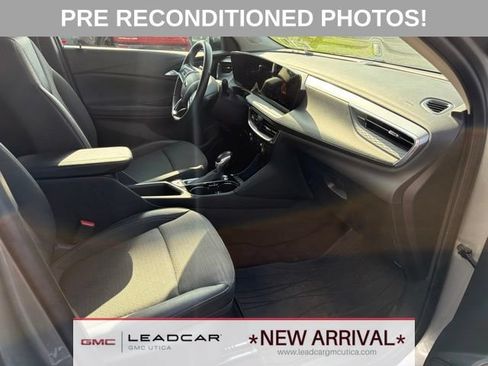 Used 2024 Buick Encore GX Preferred w/ Comfort Package AWD/4WD image 10