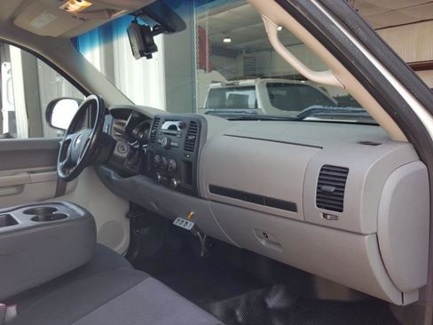Used 2013 Chevrolet Silverado 2500 W/T image 16
