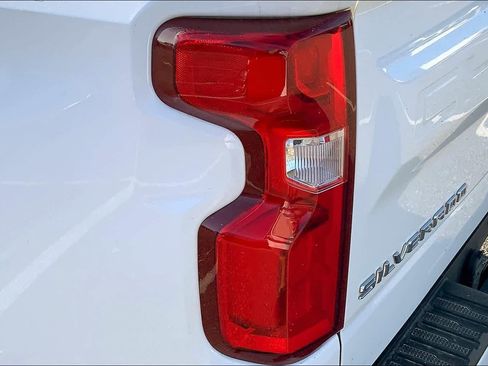 Used 2022 Chevrolet Silverado 1500 Custom w/ Safety Confidence Package image 27