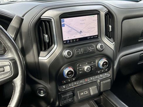Used 2022 GMC Sierra 3500 Denali image 24