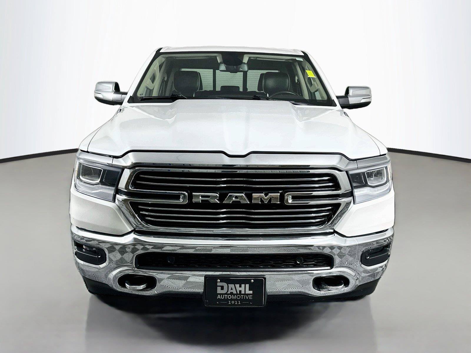 Used 2019 RAM 1500 Laramie AWD/4WD image 3