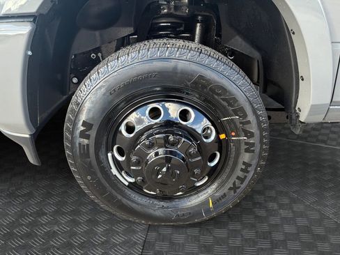 New 2026 RAM 3500 Limited image 24