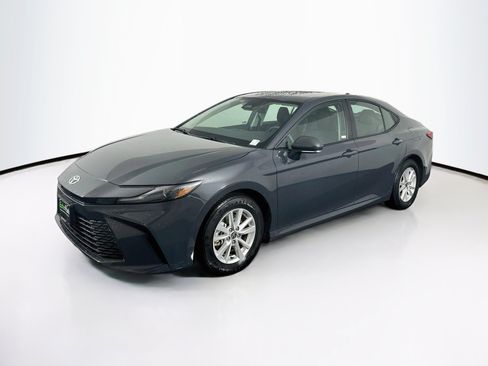 Used 2025 Toyota Camry LE FWD image 3