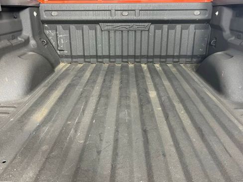 Used 2021 Chevrolet Colorado ZR2 w/ ZR2 Dusk Special Edition AWD/4WD image 8