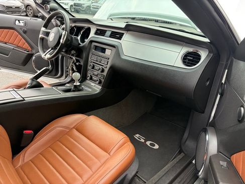 Used 2012 Ford Mustang GT Premium w/ Comfort Pkg RWD image 37