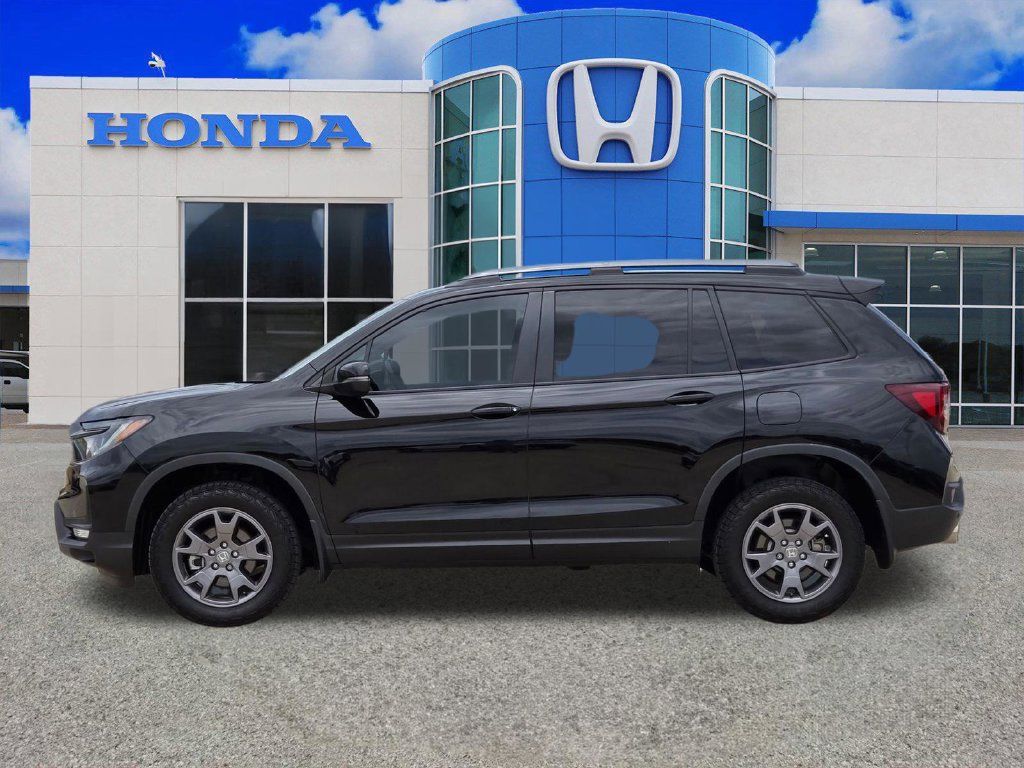 Used 2024 Honda Passport TrailSport image 6