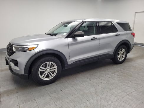 Used 2022 Ford Explorer 4WD image 2