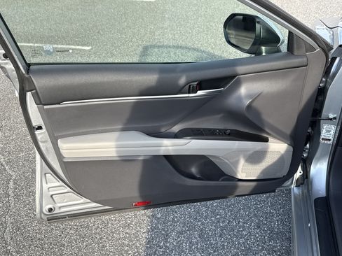 Used 2024 Toyota Camry SE w/ Convenience Package FWD image 14