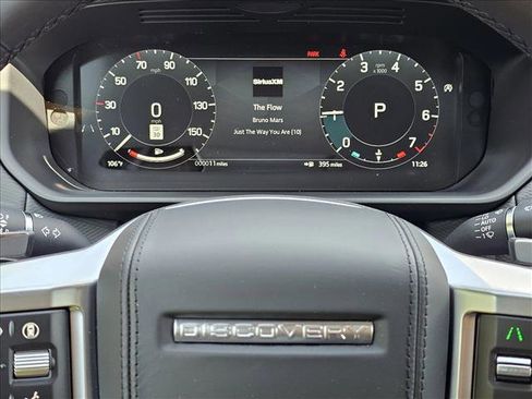 New 2025 Land Rover Discovery Dynamic SE image 10
