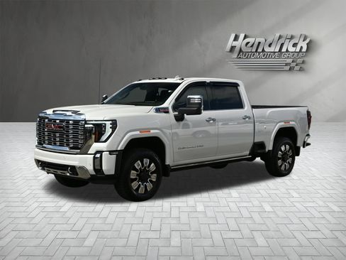 Used 2024 GMC Sierra 2500 Denali w/ Denali Reserve Package image 8
